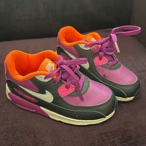 Like new Nike Air Max sneakers